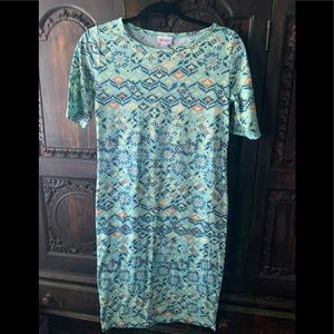 Lularoe Julia- small
